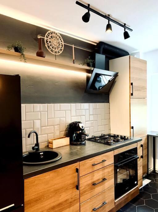 Ferienwohnung Heart Of The City - Modern Studio With Balcony Bukarest Exterior foto